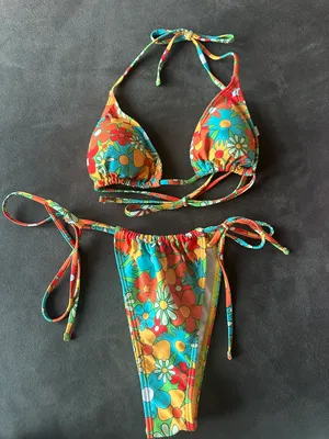 Bikini thumbnail 1
