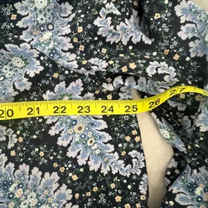 Collection tie-sleeve button-front top in Ratti® Pacific paisley XXL thumbnail 10