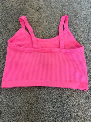 Tank Tops Size Small thumbnail 4