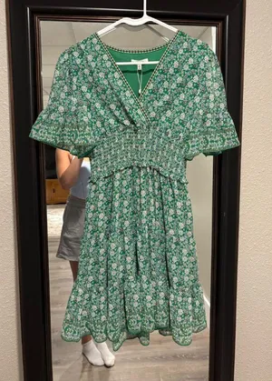 Max Studio Green Dress thumbnail 1