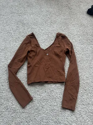 Lululemon Java brown long sleeve cropped top  thumbnail 2