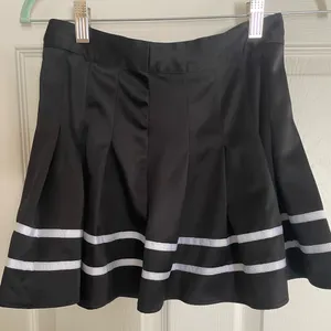 Forever‎ 21 Skirt thumbnail 1