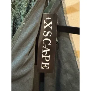 Xscape Long Sleeve Long V-Neck All Over Sequin‎ Gown Green Size 6 Formal thumbnail 7