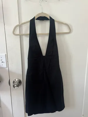 Black Dress V Neck Halter thumbnail 5