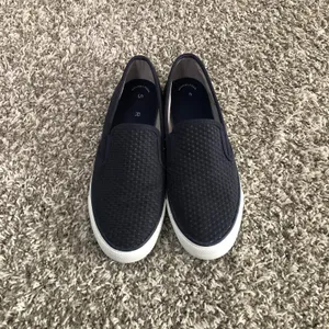Sperry (8) Seaside Navy Emboss Woven Textured Elastic Slip On Loafer Shoe thumbnail 10