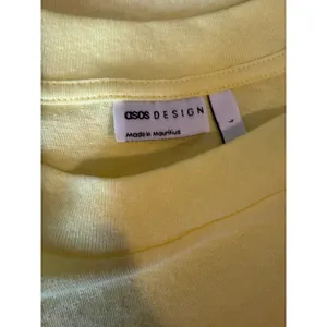 ASOS Design Womens Phuket 87 Thailand Graphic Oversized T-Shirt Yellow Pink NWOT thumbnail 3