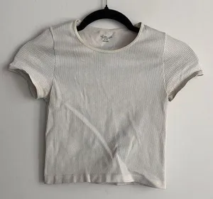 Urban Outfitters Fitted Crop T-Shirt Size M/L thumbnail 1