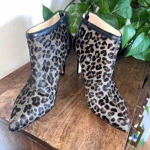 Adrienne Vittadini Leopard Print Pointed Toe Stiletto‎ Heel Ankle Boots Size 8 thumbnail 3