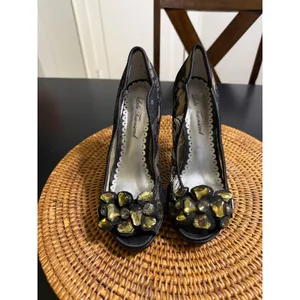 Lulu Townsend Womens Black‎ Lace Crystal Embellished Peep Toe pump size 8 thumbnail 2