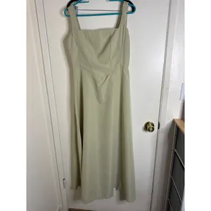 Minimalist Sage Green Structured Midi Dress - Size Large thumbnail 5