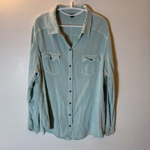 Torrid Taylor Classic Twill Camp‎ Shirt Mint Green Size 2 thumbnail 2