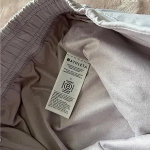 ATHLETA Women’s‎ 6 Brooklyn Lined Camo Purple Joggers Camouflage thumbnail 6