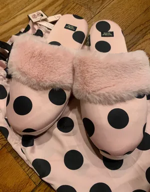 Victoria's Secret Signature Satin Slippers Pink/Black Polka Dot /Faux Fur M7/8 thumbnail 12