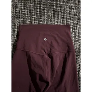 Lululemon Align Super High Rise Bike Shorts 10” Nulu Lightweight Soft Cassis thumbnail 6