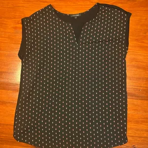 Papermoon Black Sleeveless Blouse with Pink Dot Print thumbnail 1