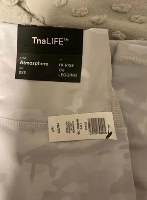 NWT  TNA Leggings thumbnail 2