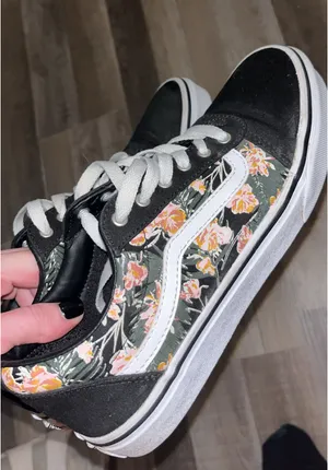 Old Skool Vans thumbnail 1