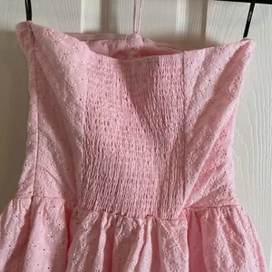 Forever 21 Pink Strapless Eyelet Dress size small thumbnail 5
