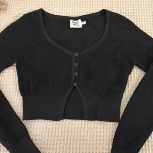 Princess Polly Black Button Going Out Top thumbnail 4