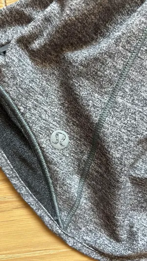 Lululemon Hot Hot Shorts 2.5" Low-Rise thumbnail 3