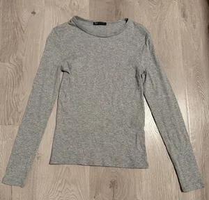 Zara grey ribbed long sleeve shirt (fitted) thumbnail 1