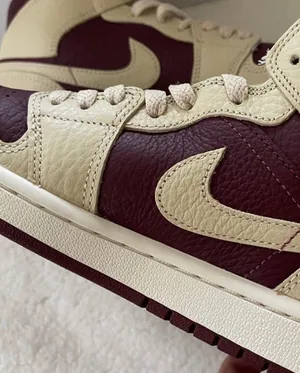 Nike Air Jordan thumbnail 4