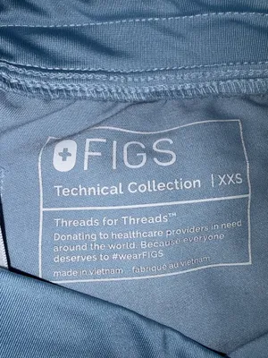 FIGS Scrubs Set thumbnail 3