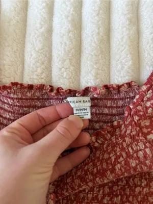 American Eagle Outfitters Rose-Red Smocked Floral Puff-Sleeve Top thumbnail 4