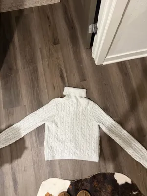 Jessica Simpson Turtleneck thumbnail 2