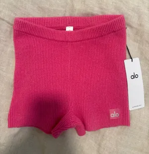 Alo Cashmere Shorts thumbnail 1