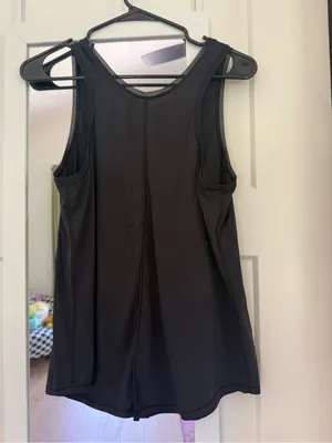 Lululemon Turn About Tank (Two Ways to Wear) thumbnail 9