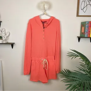 n:philanthropy Juliette Waffle Hooded Casual Summer Romper in Coral Loungewear thumbnail 2