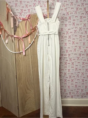 Alice + Olivia Jeans Denim Vintage Sugar White Flare SLV Jumpsuit $485 XS 24 thumbnail 3