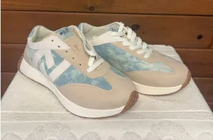 Vevo Active Bennett Women's Sneaker Blue/Beige/Bone Sz 9 NWOB thumbnail 1
