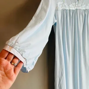 Schrank Vintage Light Blue Embroidered Nightgown Size Large Satin Trim thumbnail 3