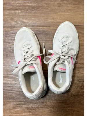 Nike Air Max SYSTM Women’s Size 8 White Gray Pink Running Sneakers Shoes thumbnail 5