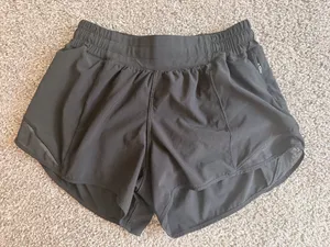 Lululemon Hotty Hot Shorts Black 2.5" Lined thumbnail 1