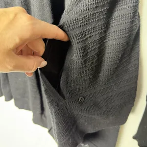 Lululemon Cardigan Black Find Your Calm Wrap Sweater Silk Blend Womens 6-8 thumbnail 4