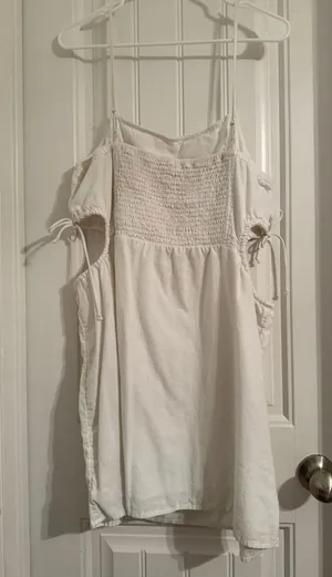 Dress thumbnail 3