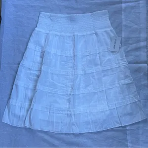 Studio West White A-Line Tiered Skirt Sz S thumbnail 1