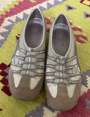 Skechers Biker’s Lite Slip On Comfort Sneakers (Sz 9) Silver Suede thumbnail 1