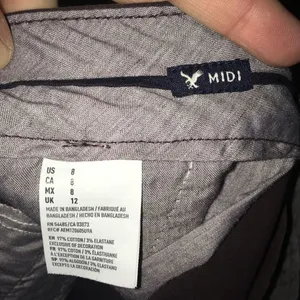 American Eagle plum size 8 midi stretch shorts Purple thumbnail 3
