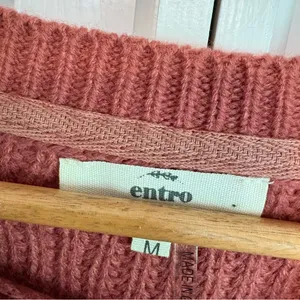 Entro Pink And Gold‎ Animal Print Sweater Size Medium thumbnail 5
