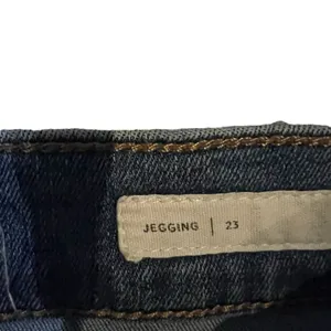 PacSun Los Angeles‎ Jegging Jeans Womens Size 23 Dark Wash Distressed thumbnail 4