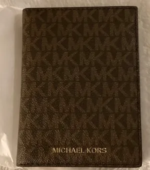 Passport Michael Kors Holder thumbnail 1
