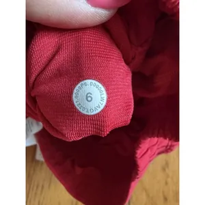 Lululemon Lined Running Shorts Womens 6 Tall Red thumbnail 6