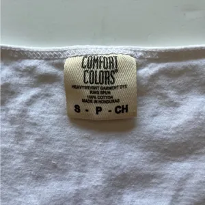 Comfort Colors Sorority Chi Omega White Graphic Tank Top Size Small thumbnail 5