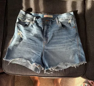 Levi’s Signature Jean Shorts High-Rise thumbnail 1