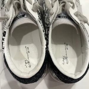 NEW Vintage Havana Python Star Fashion Sneakers thumbnail 6