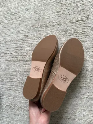 Sofft Metallic Rose Gold Leather Loafers (Size 8) thumbnail 2
